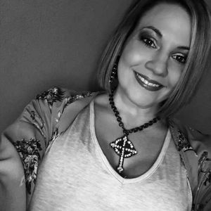 Meet your Posher, Dana